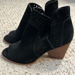 Gianni Bini - black leather bootie